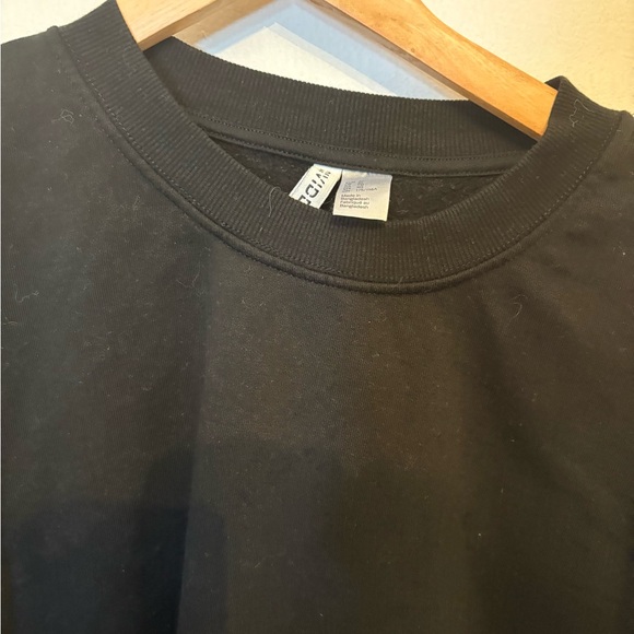 H&M Black Casual Sweatshirt - Picture 2 of 4